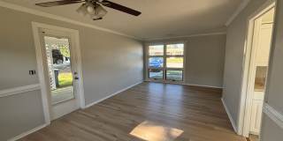 Freshly Updated 3 Bedroom Home Gallery 1