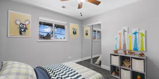 Beautiful Remodeled Apartments - includes washer/dryer Must See! Gallery 28
