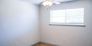 The Landmark Gallery 7