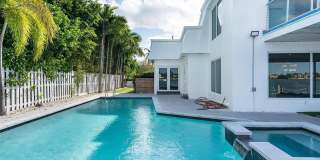 1055 Stillwater Dr Gallery 36