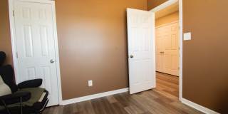 3 Bedroom 2.5 Bathroom with Large Fence Yard Gallery 24