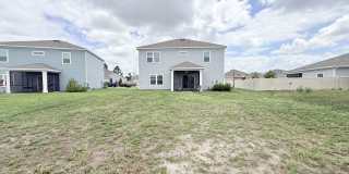 Spacious 4BR Home with Office, Loft & Lake Views Gallery 34
