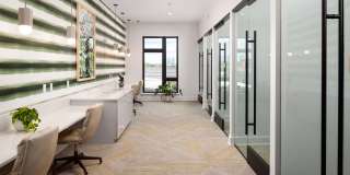 Queens WeHo Gallery 16