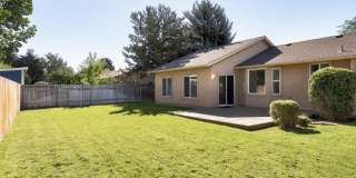 3BD Home on an Oversized Lot with a Standalone SHOP!! Gallery 28