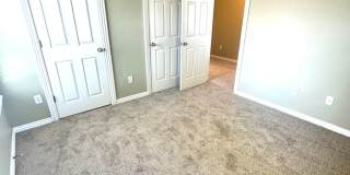 Large 3 BR 2.5 BA In Bentonville! Gallery 27