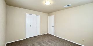 8211 Creekline Dr Gallery 23