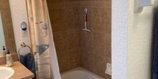 Short term FULLY FURNISHED vacation rental ,3/2 Pool Home on canal Gallery 21