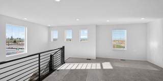 Spacious 4BR House with Beautiful Mountain Views! Gallery 17