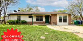 **APPLICATION RECEIVED** *MOVE IN SPECIAL* Tucked Away on a Cul-de-Sac | 3-Bedroom San Antonio Home! Gallery 1