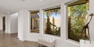 Beautiful 5 bed/4 bath + Den in Desirable Paradise Valley Gallery 44
