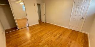 Sweet Spot in Carrboro! Inviting, updated 3br 2ba condo...Walk to Weaver St. & minutes to UNC Sweet Spot in Carrboro! Inviting, updated 3br 2ba condo...Walk to Weaver St. & minutes to UNC Gallery 25