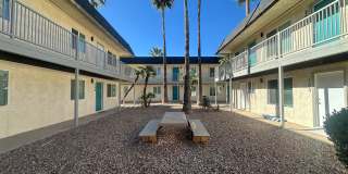 4424 Bellevue Newly Renovated Apartments with All Appliances Included! Gallery 22