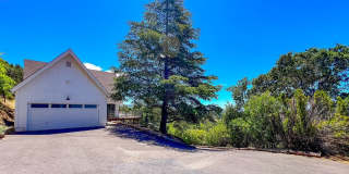 Stunning Alta Heights Hillside Home with Panoramic Views & Expansive Deck Gallery 4
