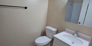 Howe Manor East Gallery 45