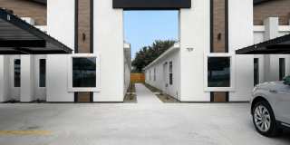 500 N Emerald Ave Gallery 1