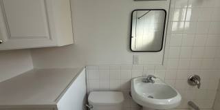 Gross Street Gallery 53