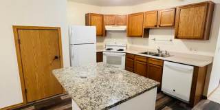 Amazing 3 Bed 2.5 Bath - Townhouse Gallery 9