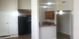 Fantastic 2nd floor condo - 2 bedroom, 2 bath, 1 car garage! Gallery 5