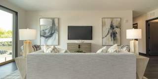 Ventana Gallery 58