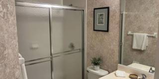 Cozy Condo in Waterfront Island Complex-Available NOW for 12 Month Tenant Gallery 10