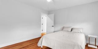 7 Anderson Street Gallery 24