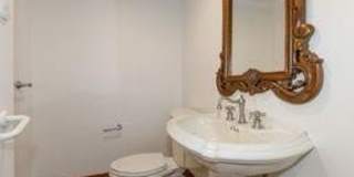 100 cuttermill Road Gallery 7