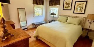 8 mccormick Road Gallery 7