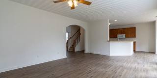 Beautifully maintained 4 bedroom, 2.5 bathroom home for rent in South Chesapeake! Gallery 18