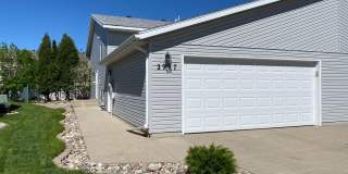 3 Bedroom Townhome in South Fargo!! Gallery 1