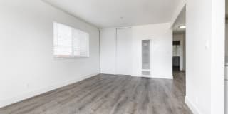 Garden Hill Apartments Gallery 32