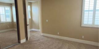 211 Chicago Avenue Gallery 1