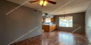 SPACIUS 3 BEDROOM 2 BATHROOM HOME IN GLENDALE FOR RENT Gallery 9