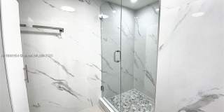 1717 N Bayshore Dr A-1950 Gallery 18