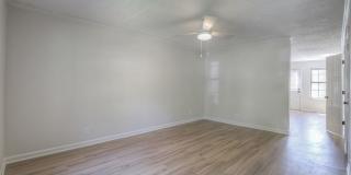 Renovated Home in Nashville near Nipper's Corner Gallery 10