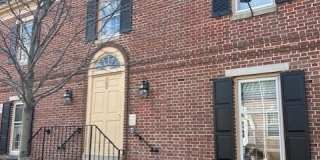 500-U7 DELAWARE Street Gallery 1
