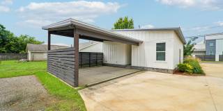 Cottage Court Gallery 108