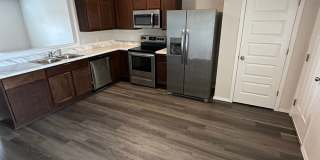 School Year Savings! | Receive a $250 Amazon Gift Card + Modern 3-Bedroom, 2-Bath Home in Siloam Springs Gallery 8