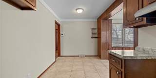 19501 Redfern Street Gallery 12