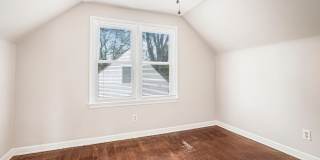 Newly Renovated - 3 Bed, 1.5 Bath Single-Family Home w/ Garage!! Gallery 28