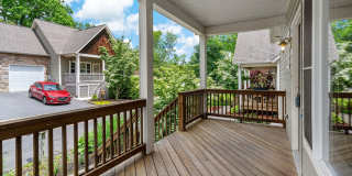 Black Mountain Townhouse Rental! Gallery 1