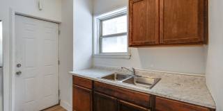 2828 South Moreland Blvd Gallery 54