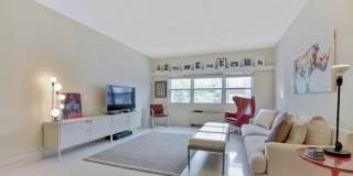 22 Riverside Dr Gallery 1