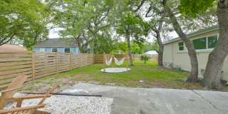 1 Bed 1 Bath Suite with Fenced Yard Minutes Away Clearwater Beach Gallery 3