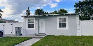 555 NW 15th Court Gallery 1