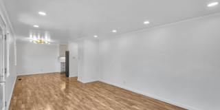 Noe Valley/Dolores Heights: Luxury Condo w/ Expansive Private Deck & 2 Car Parking Gallery 9
