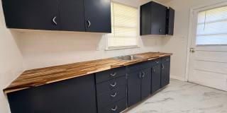 For Rent – Updated 3 Bed / 1 Bath Home Gallery 1