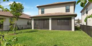 4470 Waterside Dr Gallery 2