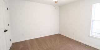Spacious 4 BDR Duplex Gallery 28