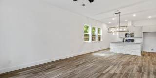214 Connelly St Gallery 13