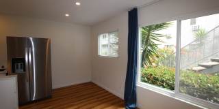 Beautiful, recently remodeled 1 bedroom 1 bathroom condo available now - MOVE IN SPECIAL Gallery 7